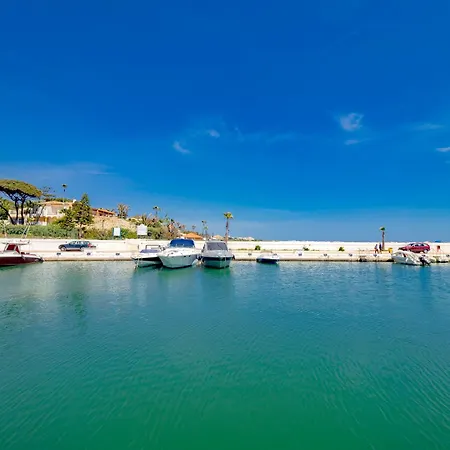 Espectacular Atico De 5 Niveles En Puerto De Cabopino Lägenhet *